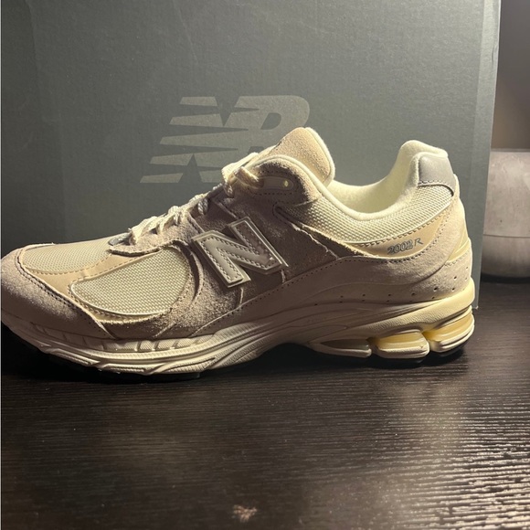 New balance 2002 - Picture 5 of 9